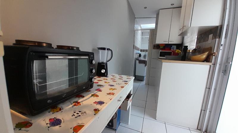To Let 0 Bedroom Property for Rent in Green Point Western Cape